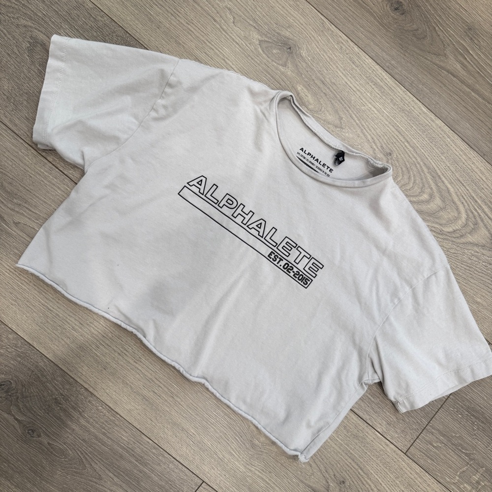 Alphalete off white crop top